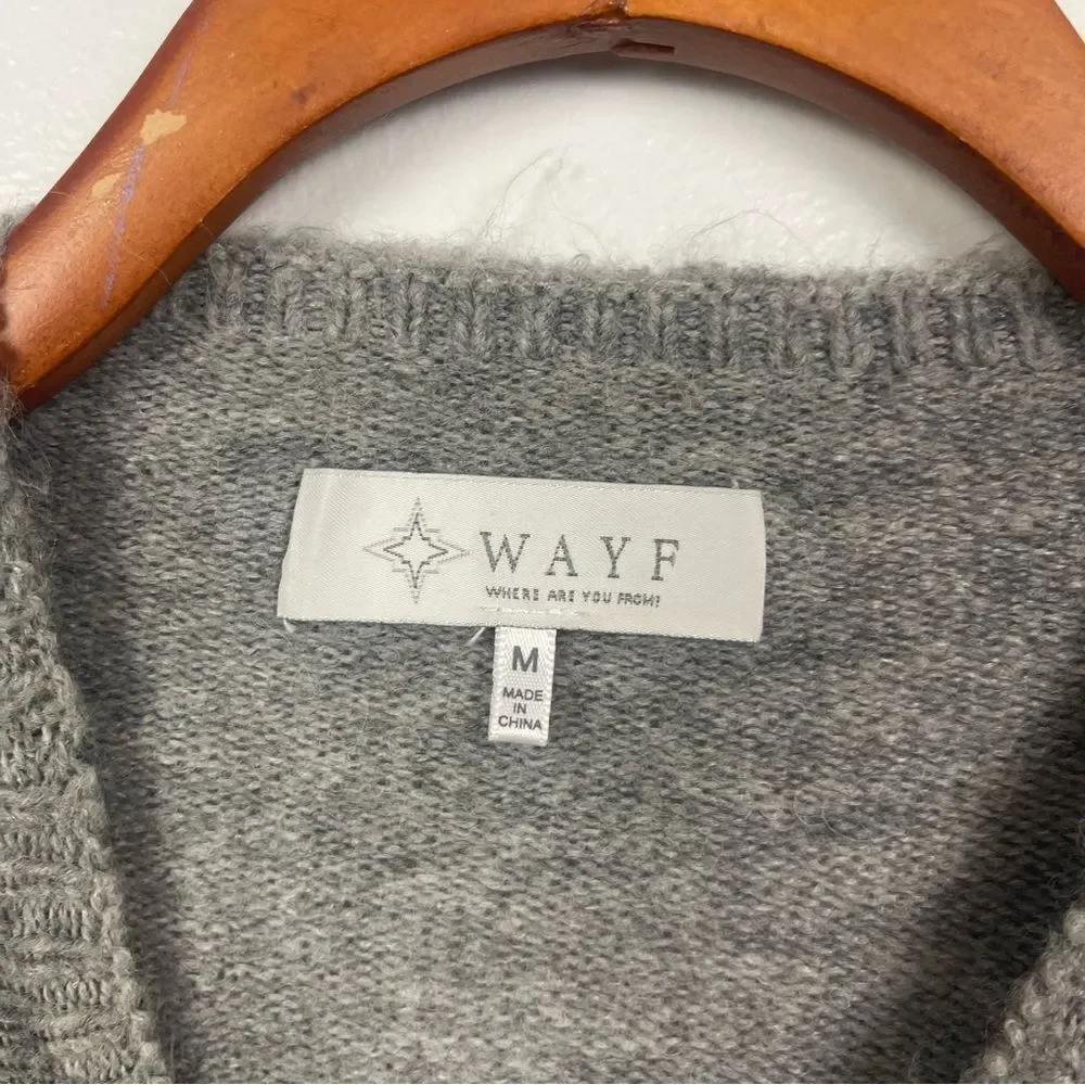 WAYF Luxurious Gray Sweater W Tie Size Medium